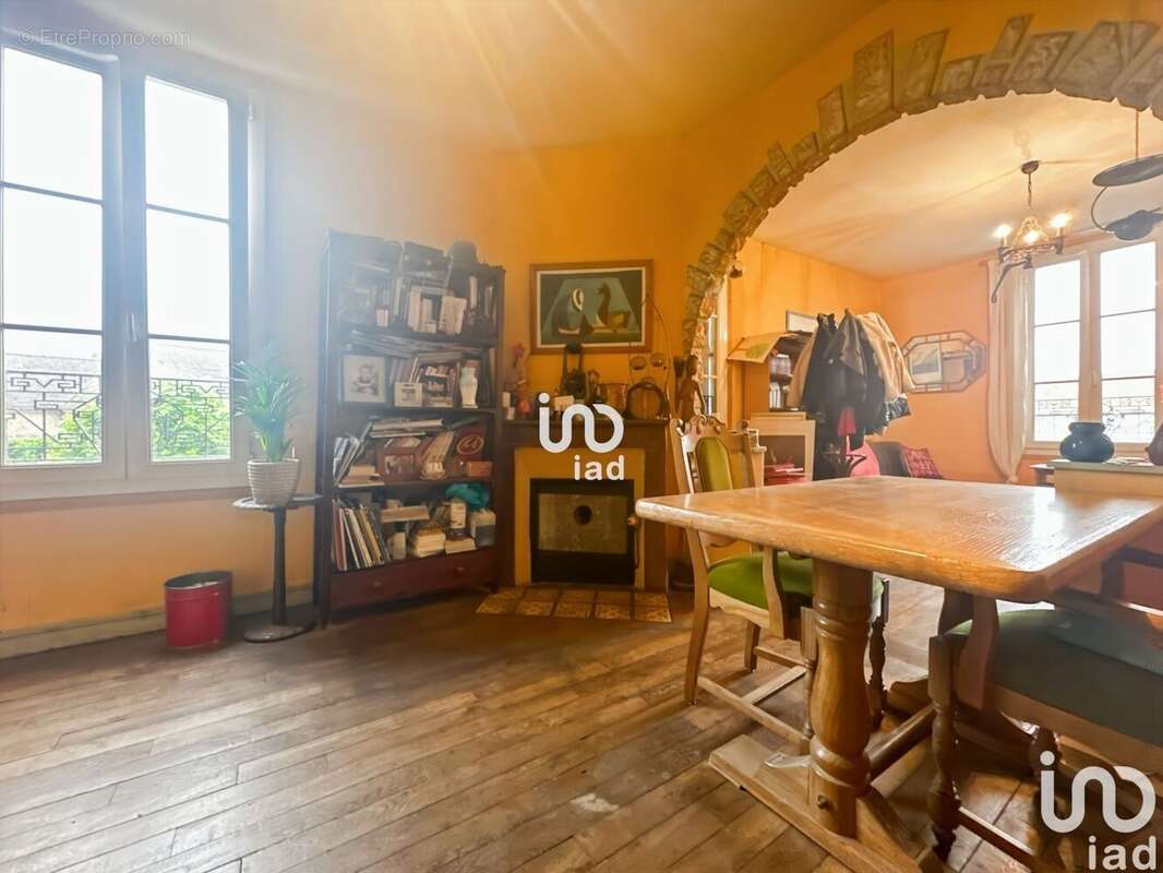 Photo 7 - Commerce à VALLERY