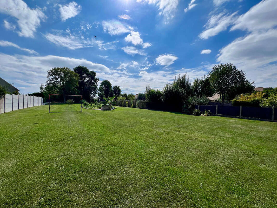 Maison à NANTEUIL-LES-MEAUX