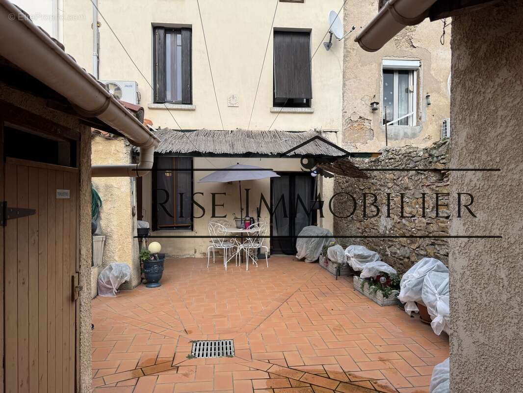 Maison à LEZIGNAN-CORBIERES