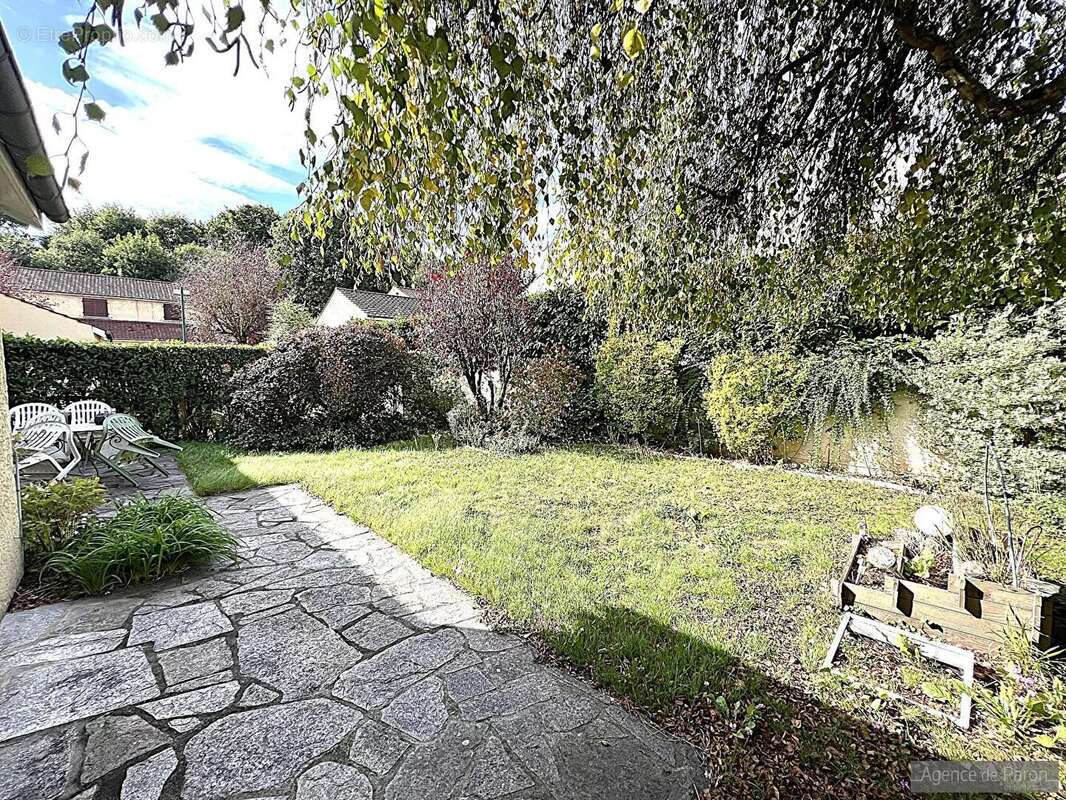 Maison à VERRIERES-LE-BUISSON