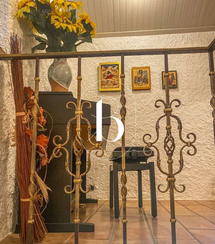 Maison à BARJAC