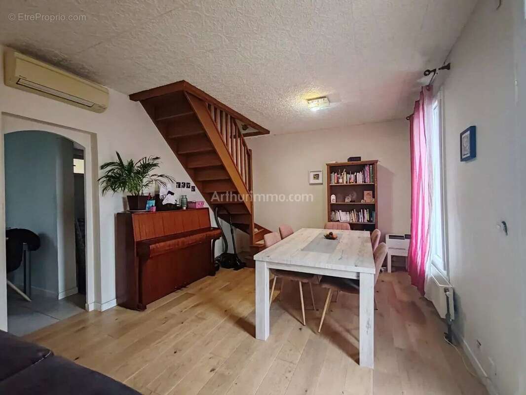 Maison à VILLENEUVE-SAINT-GEORGES