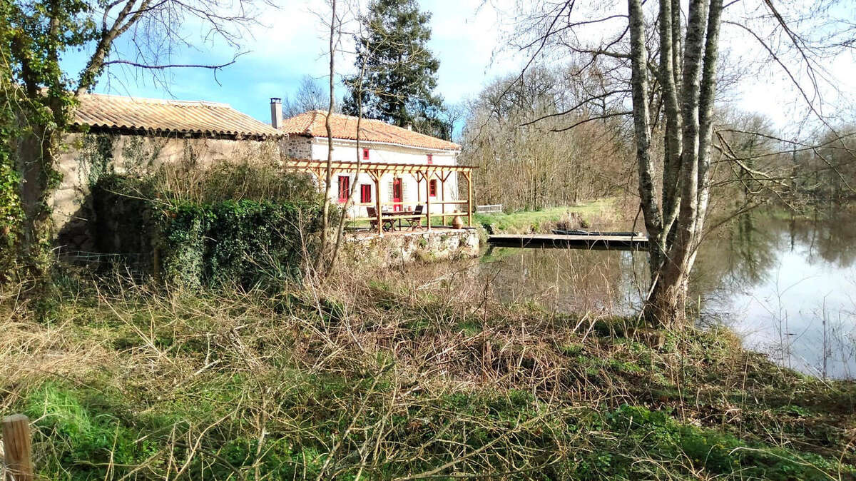 OVERVIEW - Maison à ASNIERES-SUR-BLOUR