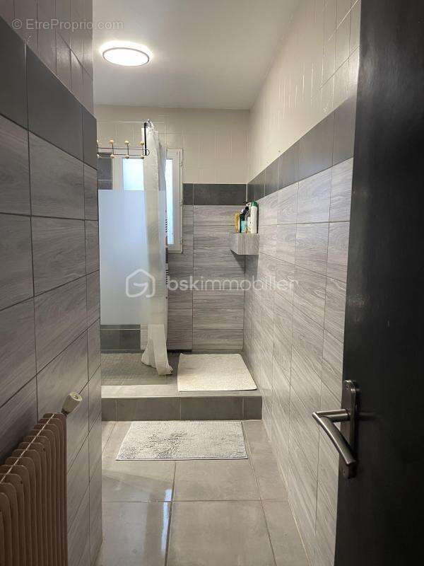 Maison divisee en t4, t3 et t2 - photo 4