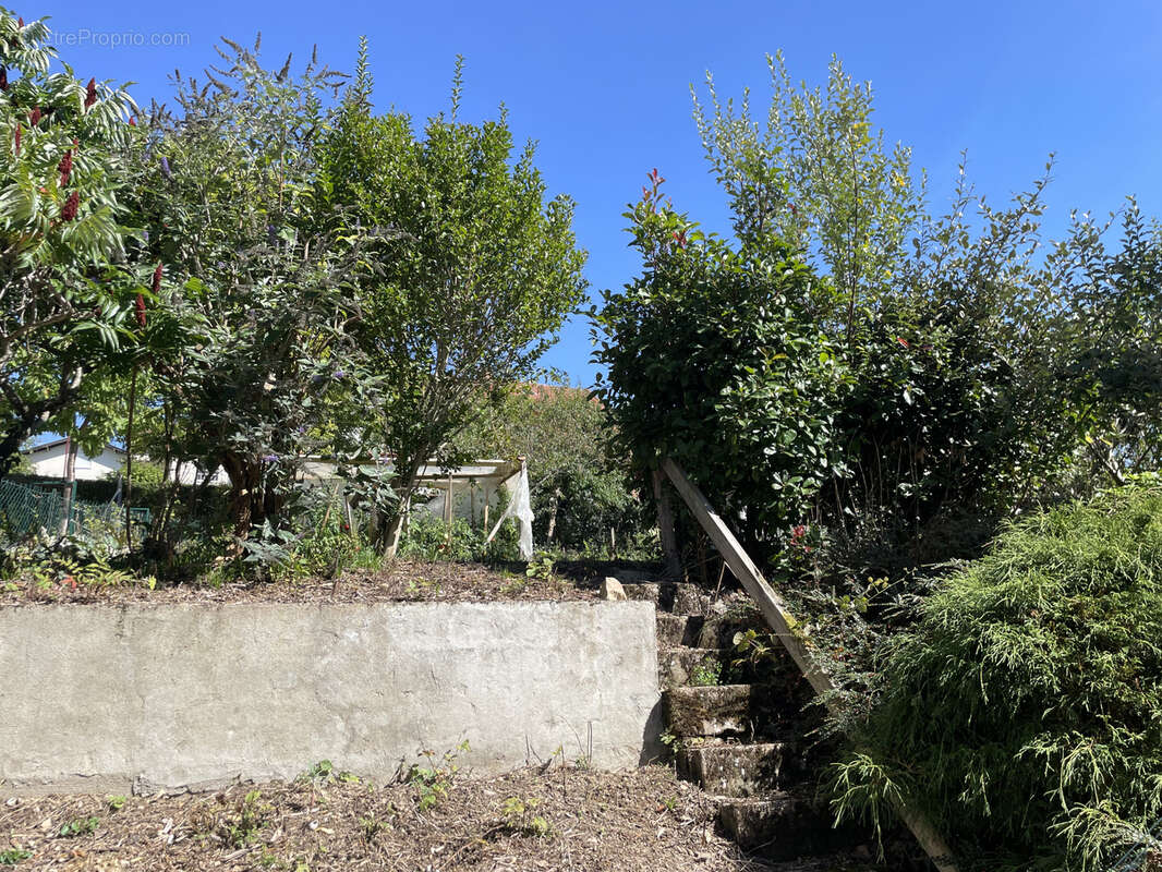 Maison à SAINT-JUST-EN-CHEVALET