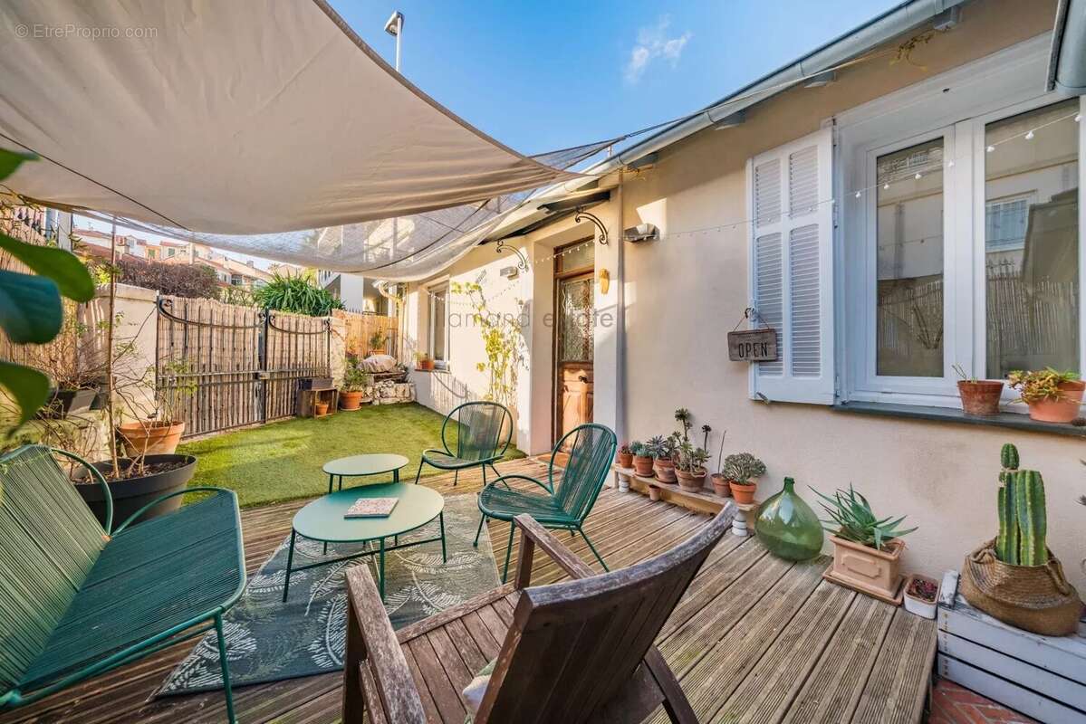 Appartement à CANNES