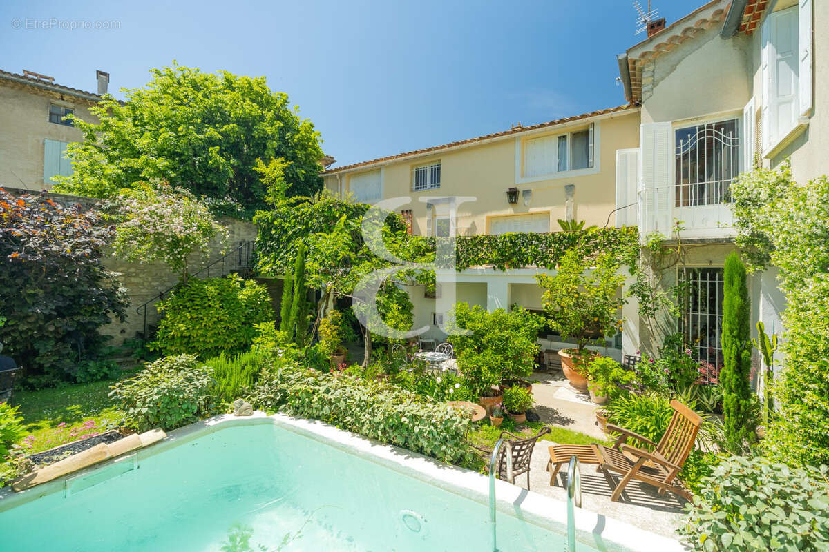Maison 12 pièces 441 m² à vendre à Vaison-La-Romaine (84110) - photo 2