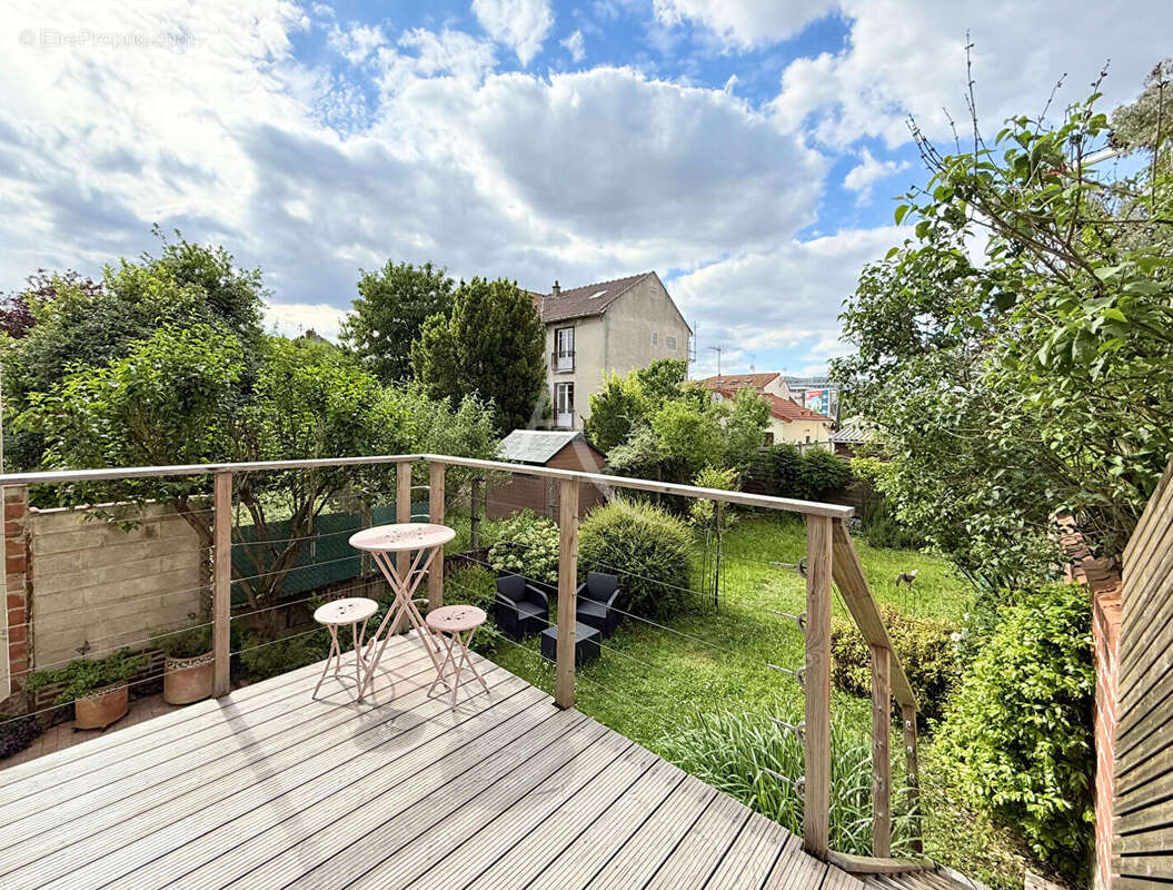 Maison à LE PERREUX-SUR-MARNE