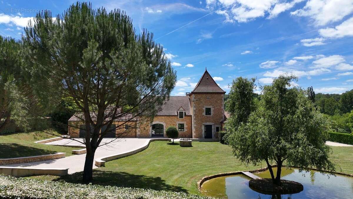 Belle propriété contemporaine avec piscine chauffée, dépendances et prestations de qualité - photo 18