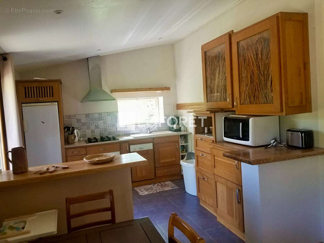 Maison à SAUVETERRE-DE-ROUERGUE