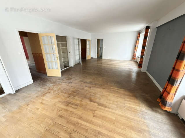 Appartement à LYON-6E