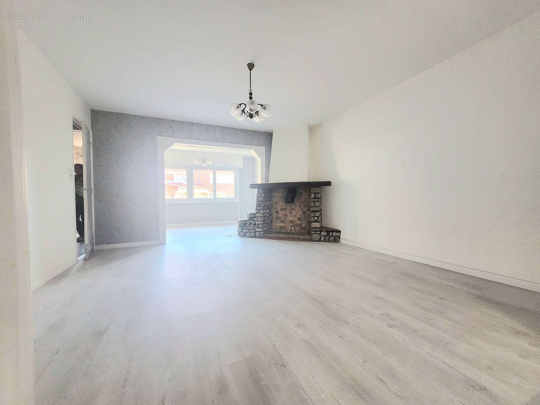 Maison à VENDIN-LE-VIEIL