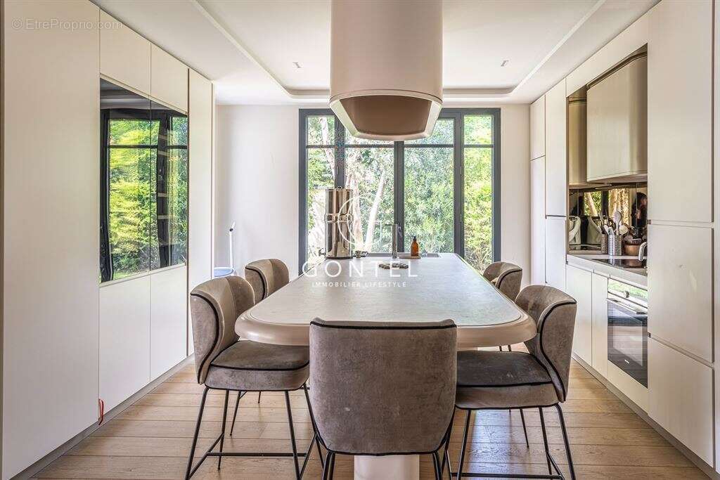 Maison à SAINT-DIDIER-AU-MONT-D'OR