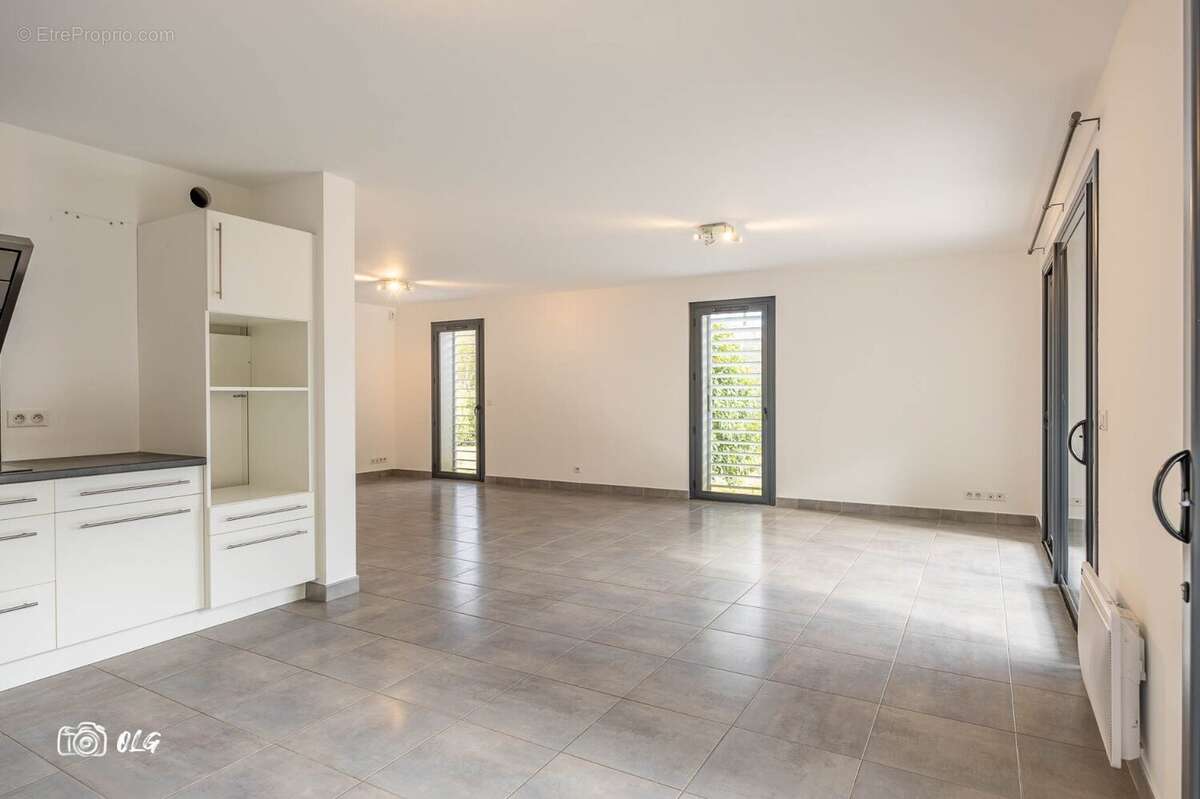 Maison à COMBAILLAUX