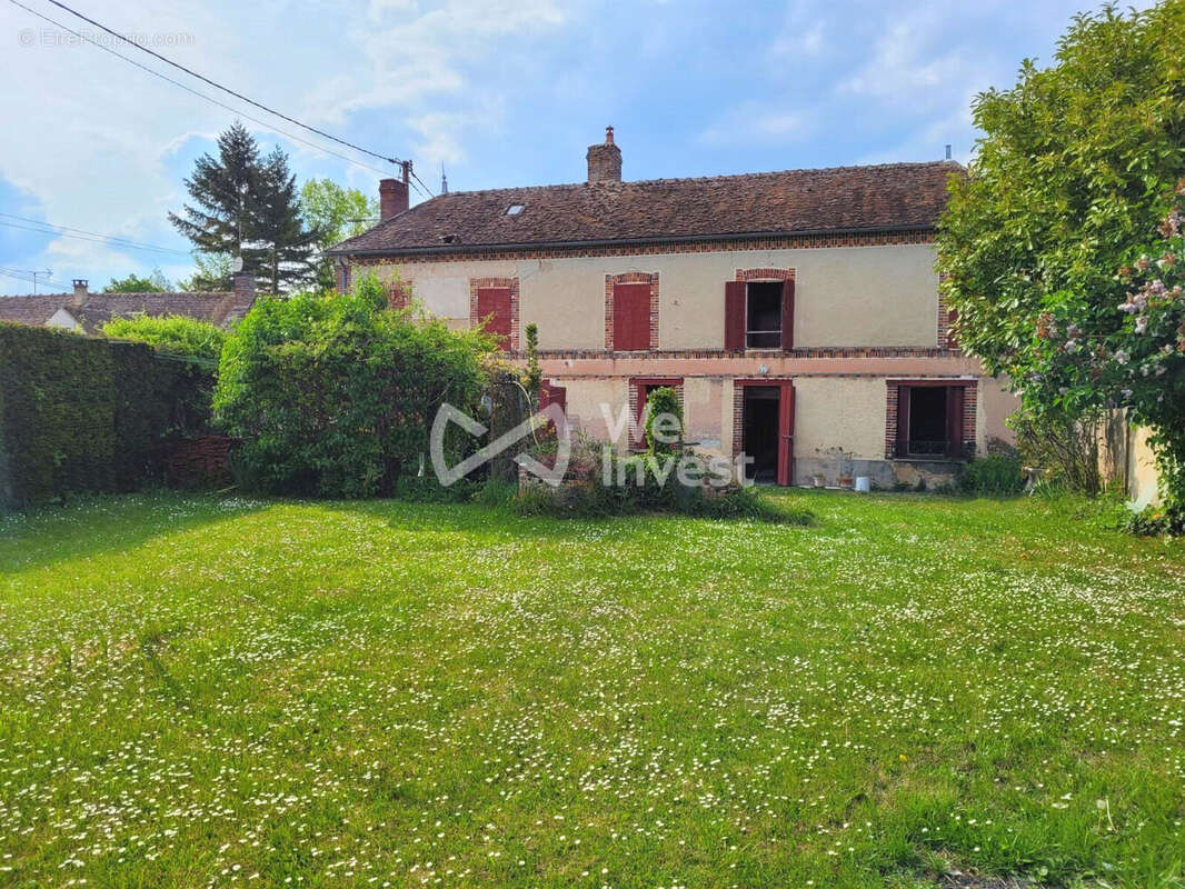 Maison à NOYEN-SUR-SEINE