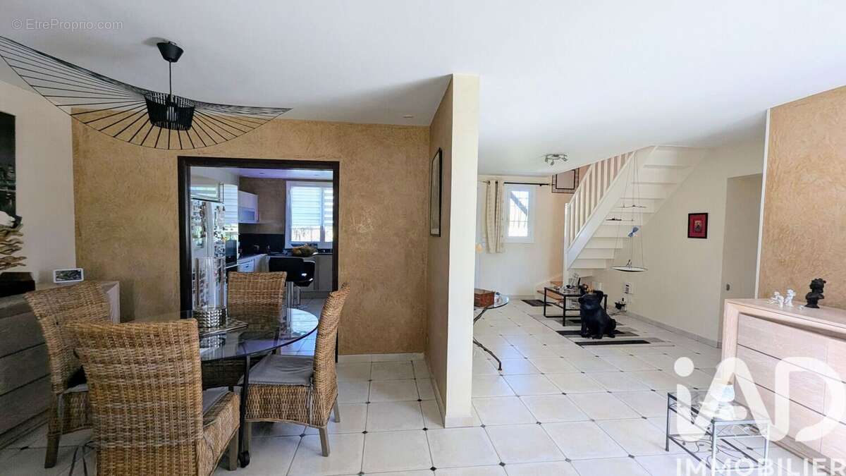 Photo 9 - Maison à BOULLAY-LES-TROUX