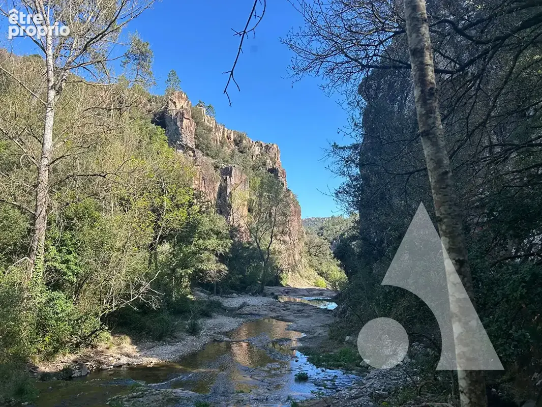 Bastide en pierre sur 1 hectare avec rivière, un lieu unique proche callas - photo 2