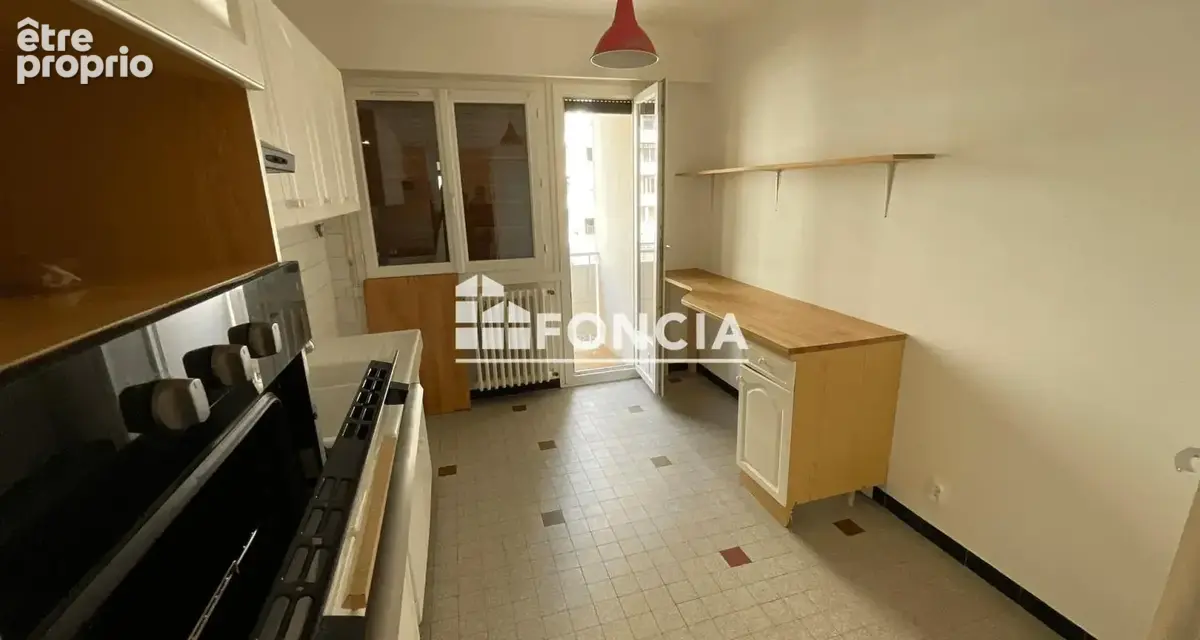 CHAMBERY - Secteur Jean Jaures appartement 73.68 m² - photo 3