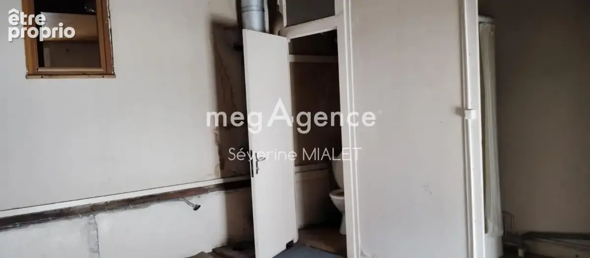 A vendre maison à rénover  Centre Châteaubernard - photo 9