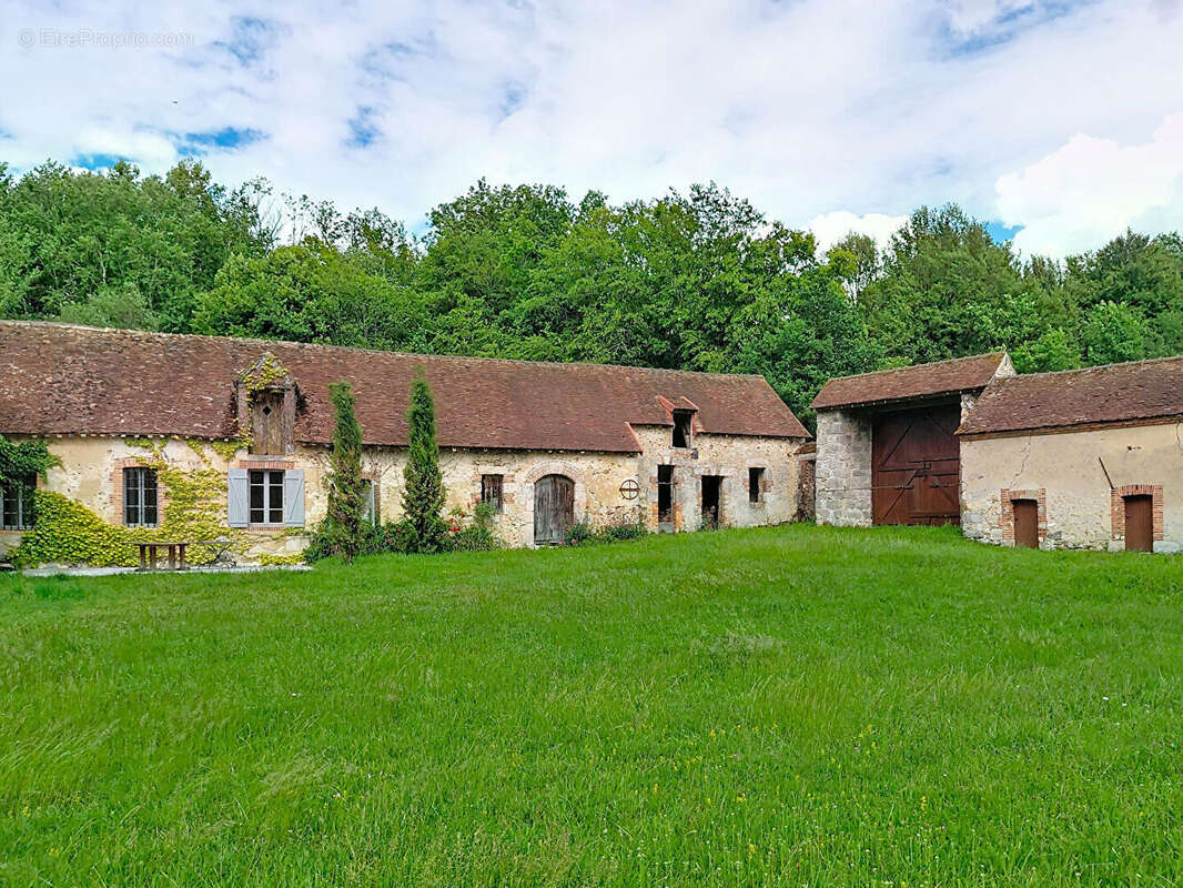 Ancienne Abbaye du XIIème siècle réhabilitée- Ensemble de gîtes et domaine de caractère - photo 15