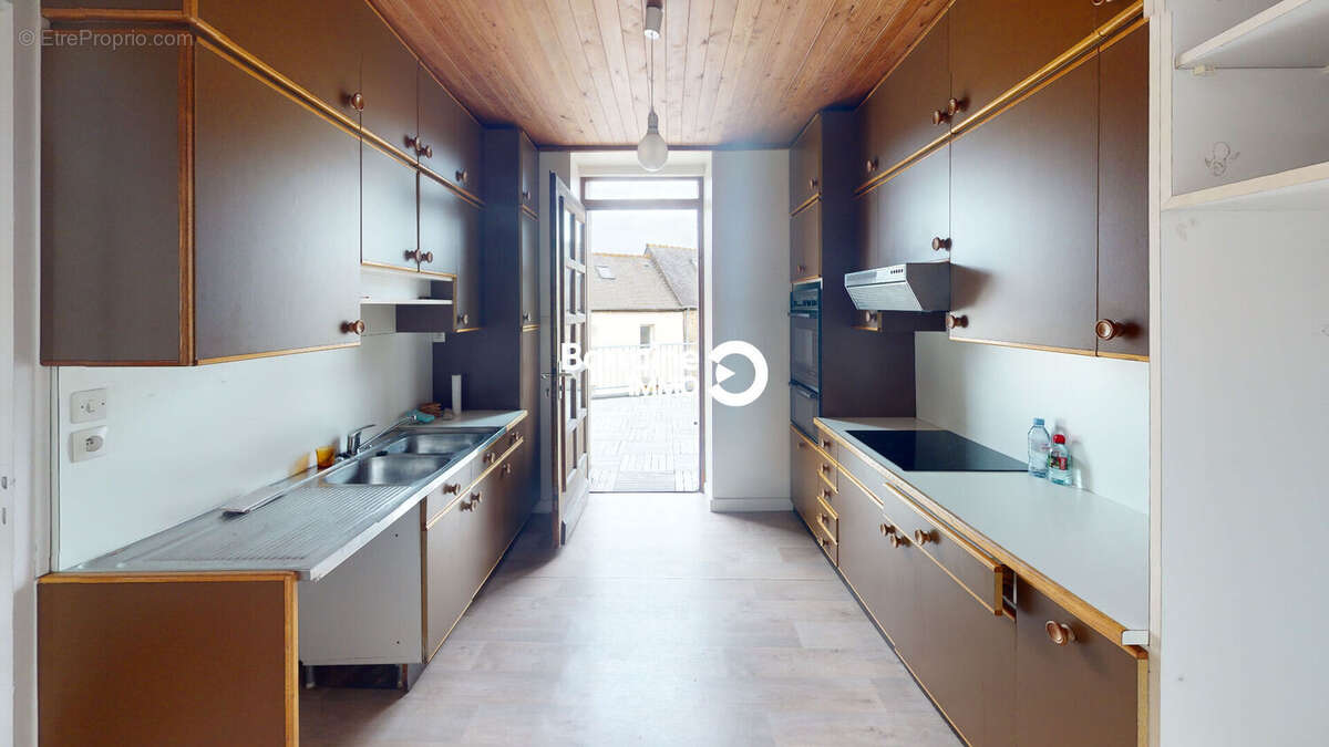 EXCLUSIVITE Maison T7 168 m² habitables en vente à PLOUDANIEL - photo 9