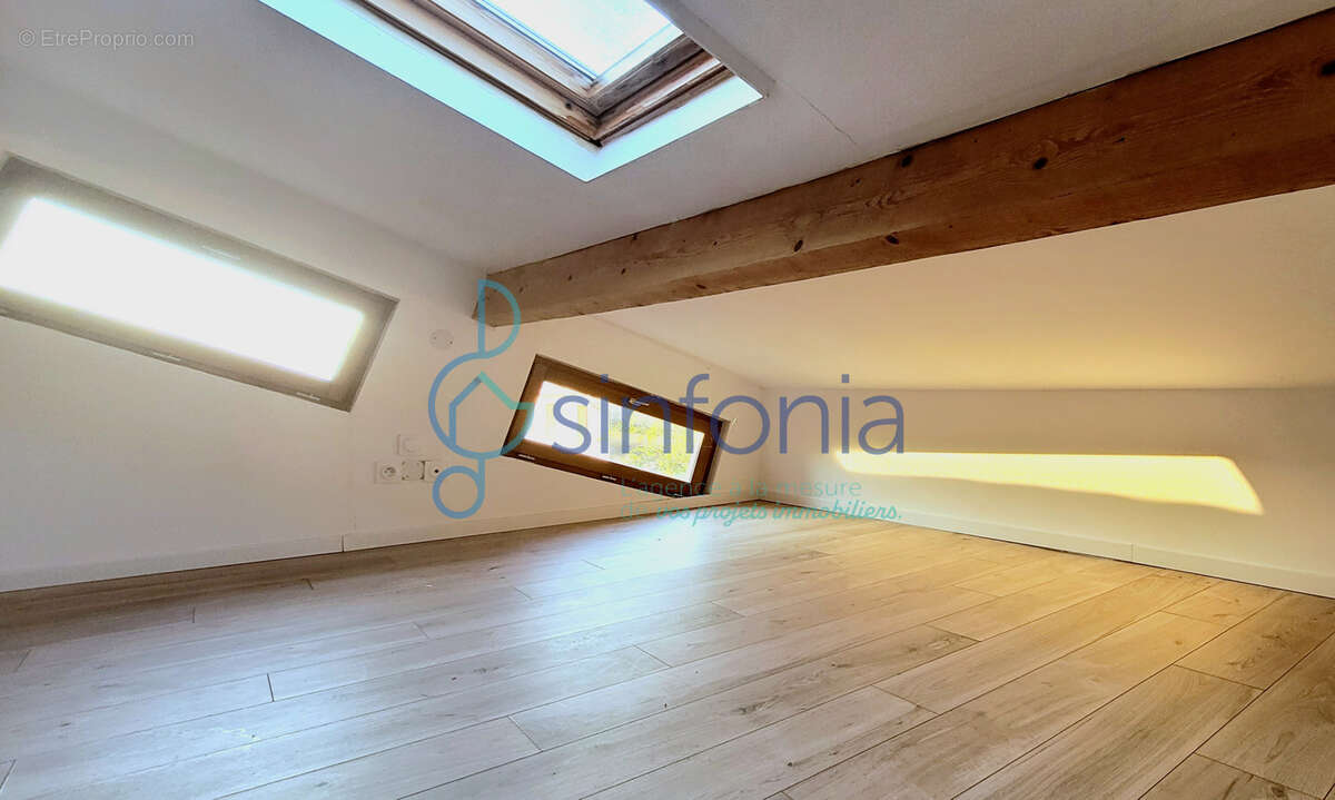 Appartement à SAINT-QUENTIN-LA-POTERIE