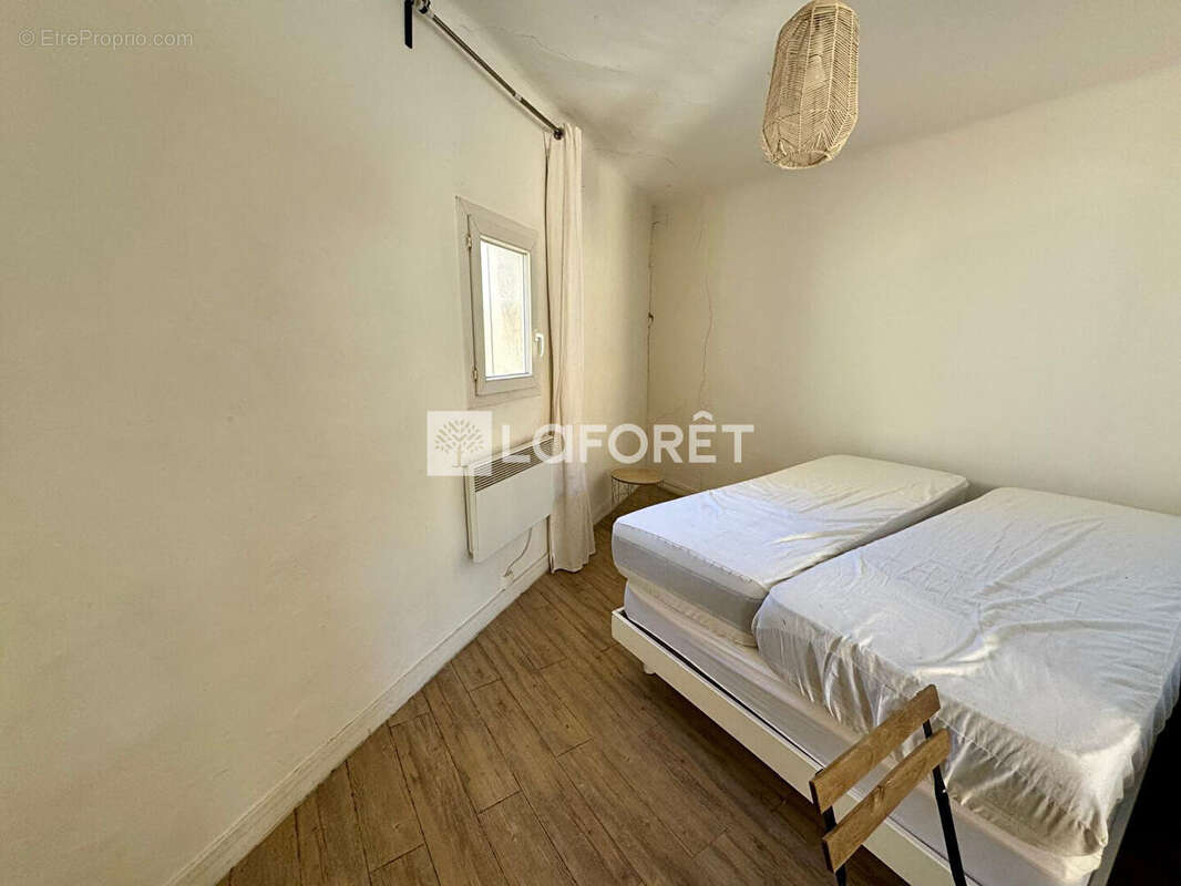 Appartement à MARSEILLE-2E