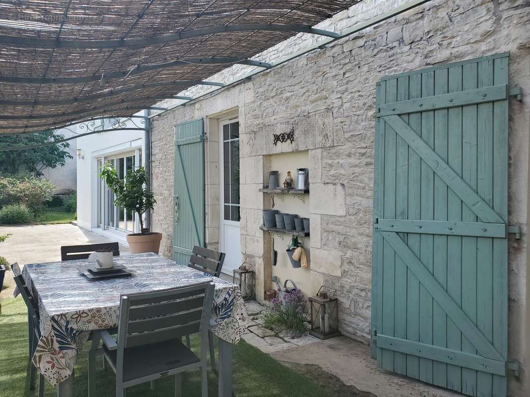 Maison à COULGENS