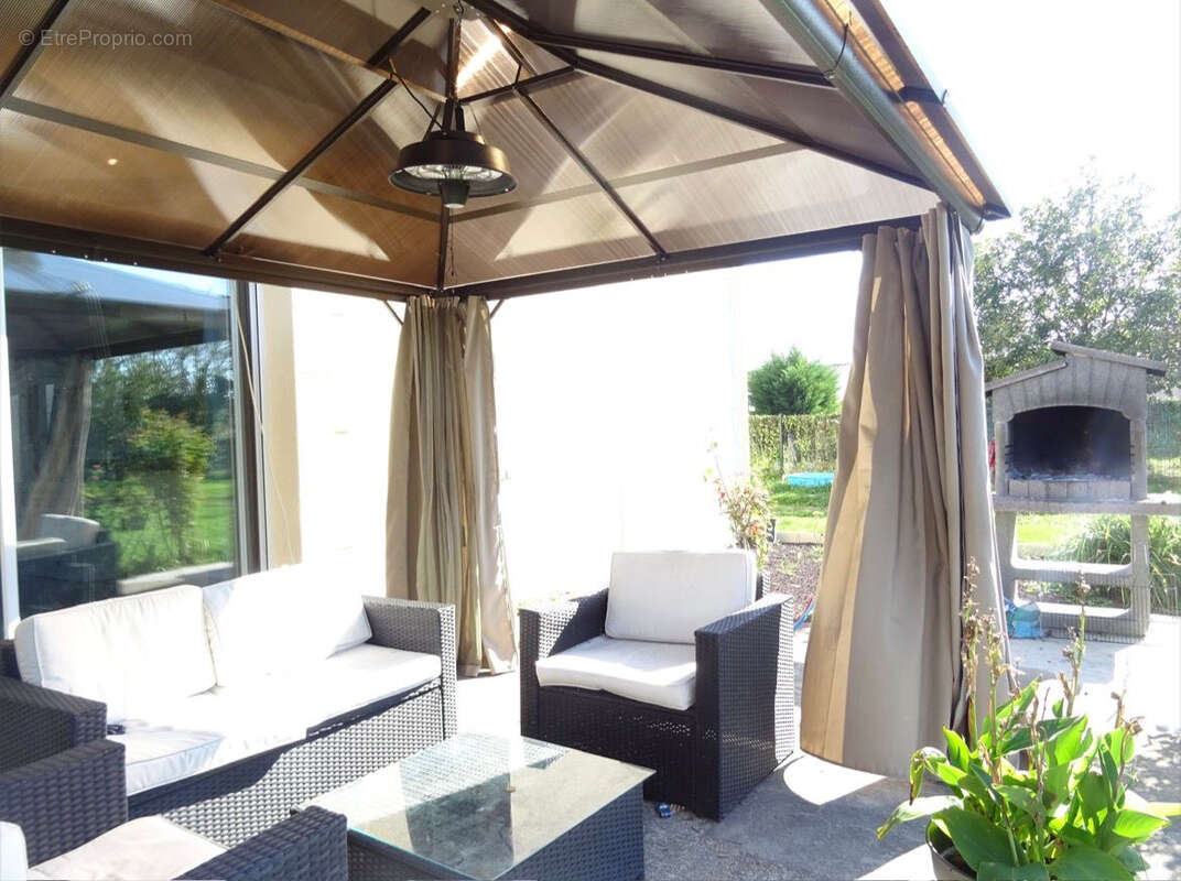 Maison à MONTPON-MENESTEROL