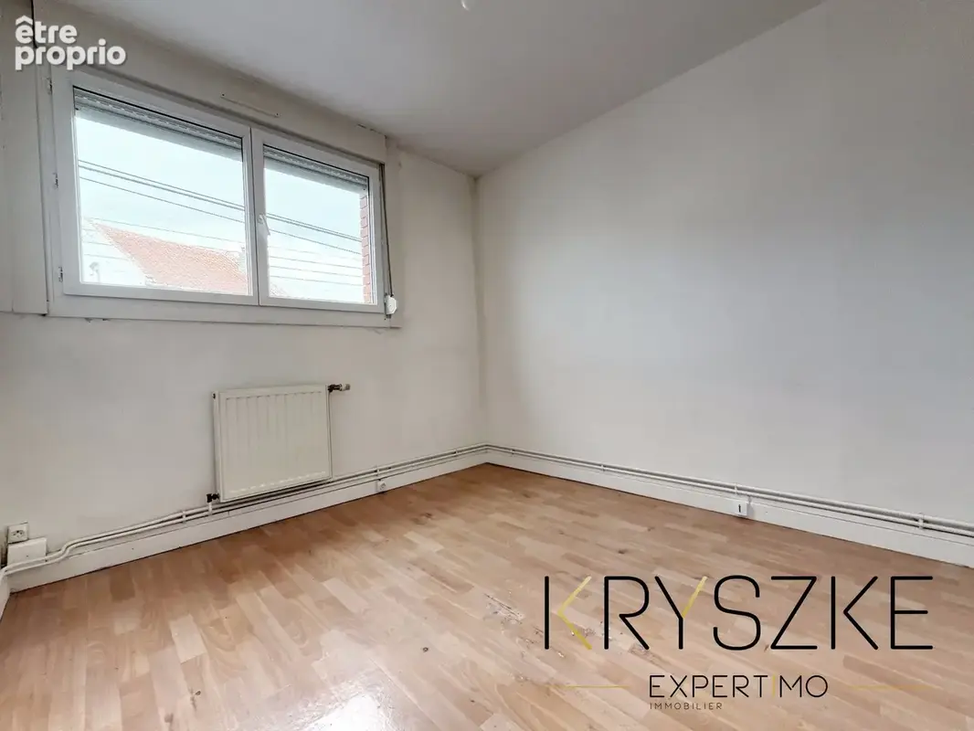 CARVIN   Maison divisée en 2 appartements   94 m2   Garage et jardin - photo 6