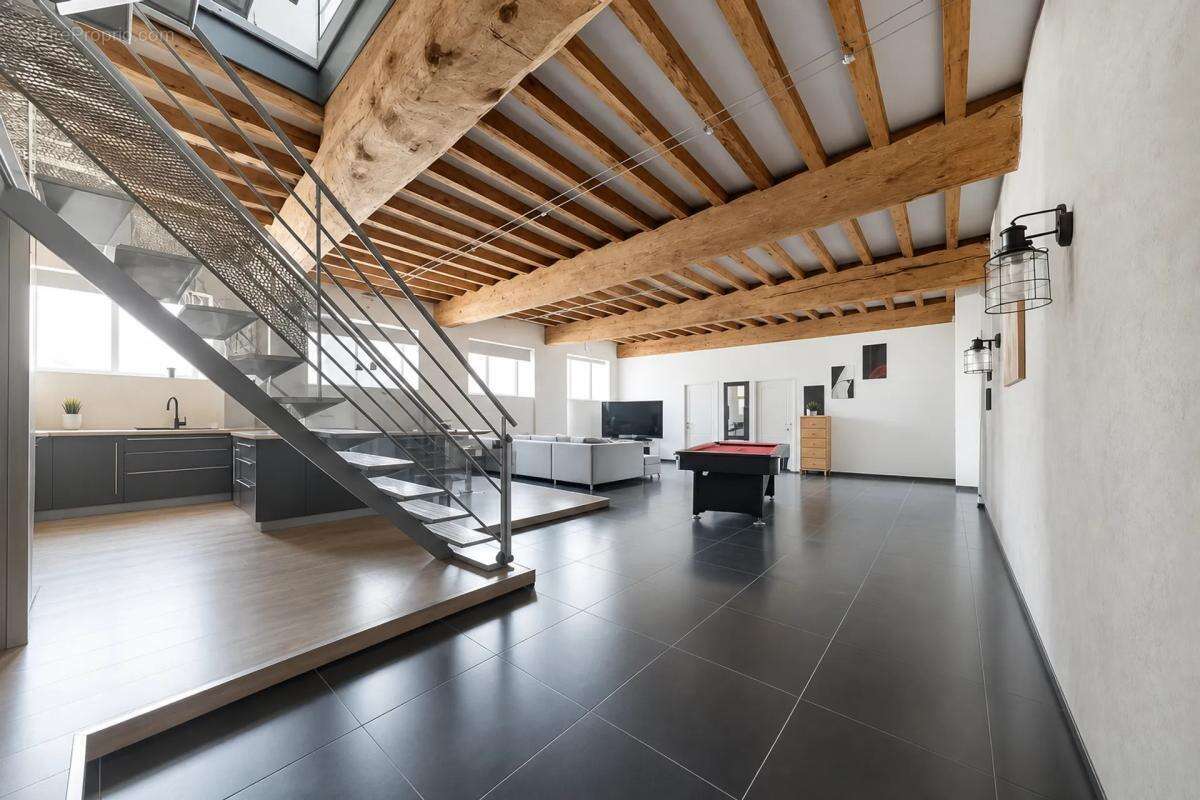 Superbe maison familiale de 230 m² - la chapelle-de-guinchay - photo 10