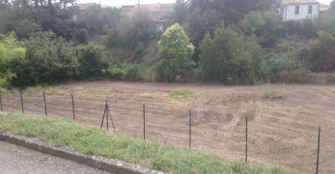 Terrain 806 m² à Auterive  - photo 2