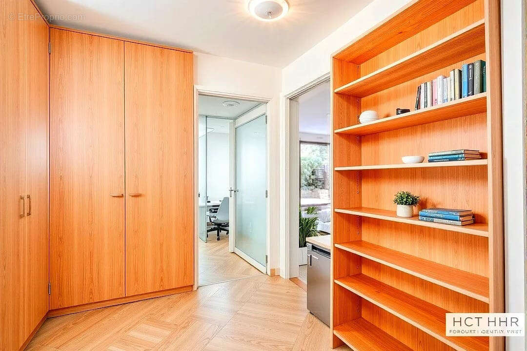 Appartement à COURBEVOIE