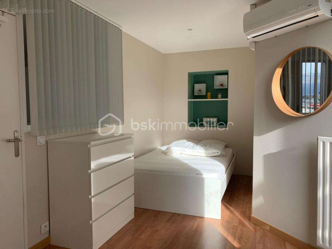 Appartement à SAINT-MARTIN-D'HERES