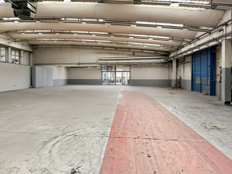 Commerce à FRESSENNEVILLE