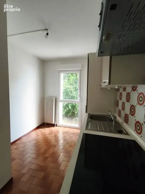 Axe velodrome brabois appartement t2 49 m2  avec cave et place de parking. - photo 7