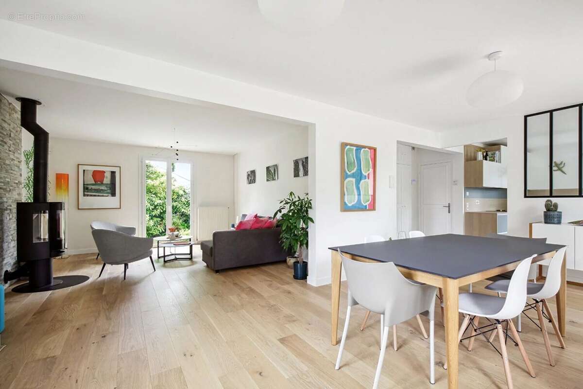 Maison à LE VESINET