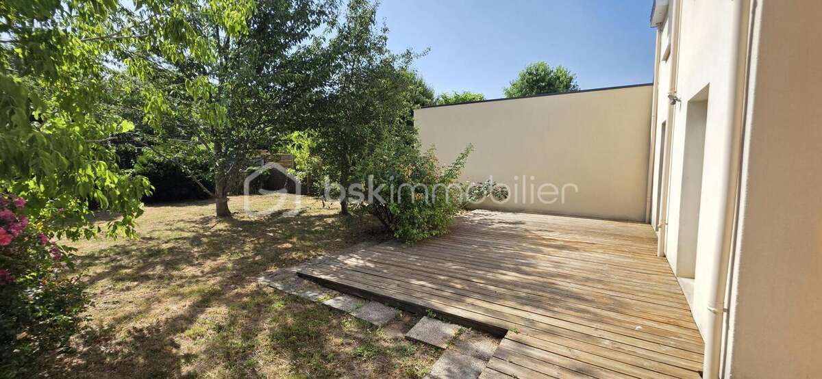 Maison familiale 95 m² – Trélazé, secteur Mairie - DPE C - photo 3