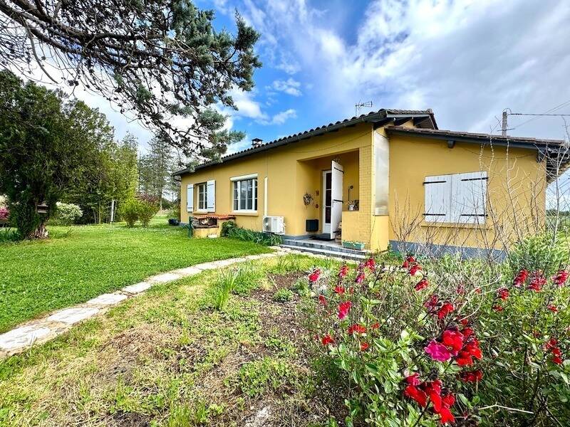 Maison à MONTPON-MENESTEROL