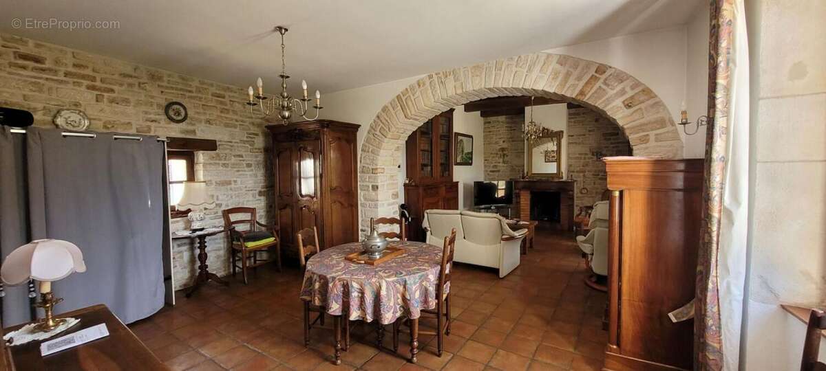 Maison à PONT-SAINT-ESPRIT