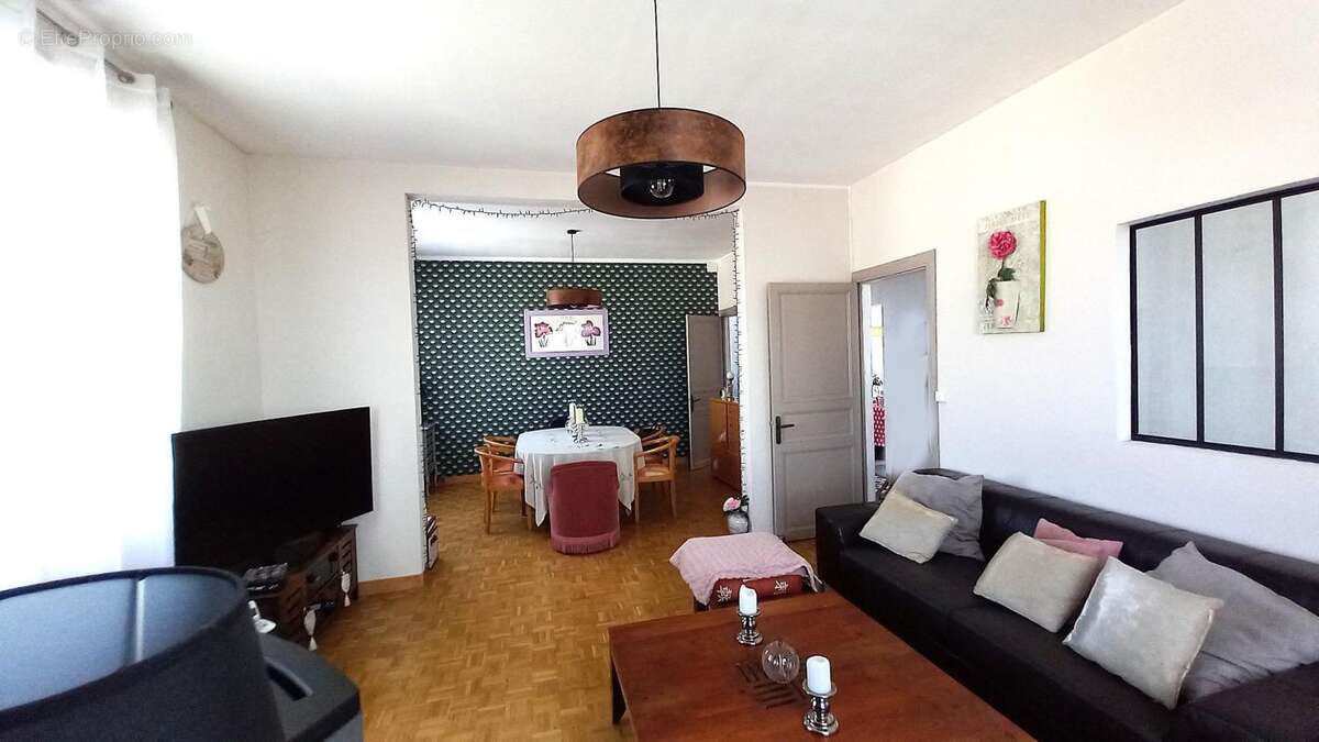 Maison à SAINT-JUST-LUZAC