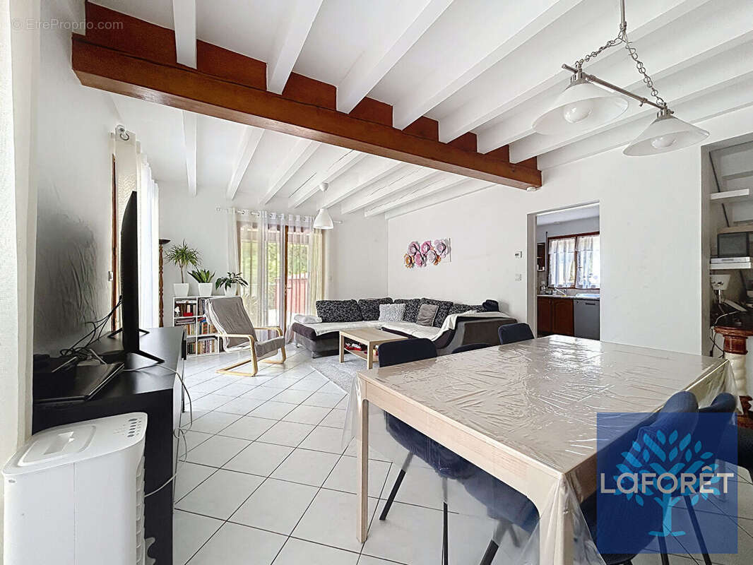 Maison à RIVIERE-SAAS-ET-GOURBY