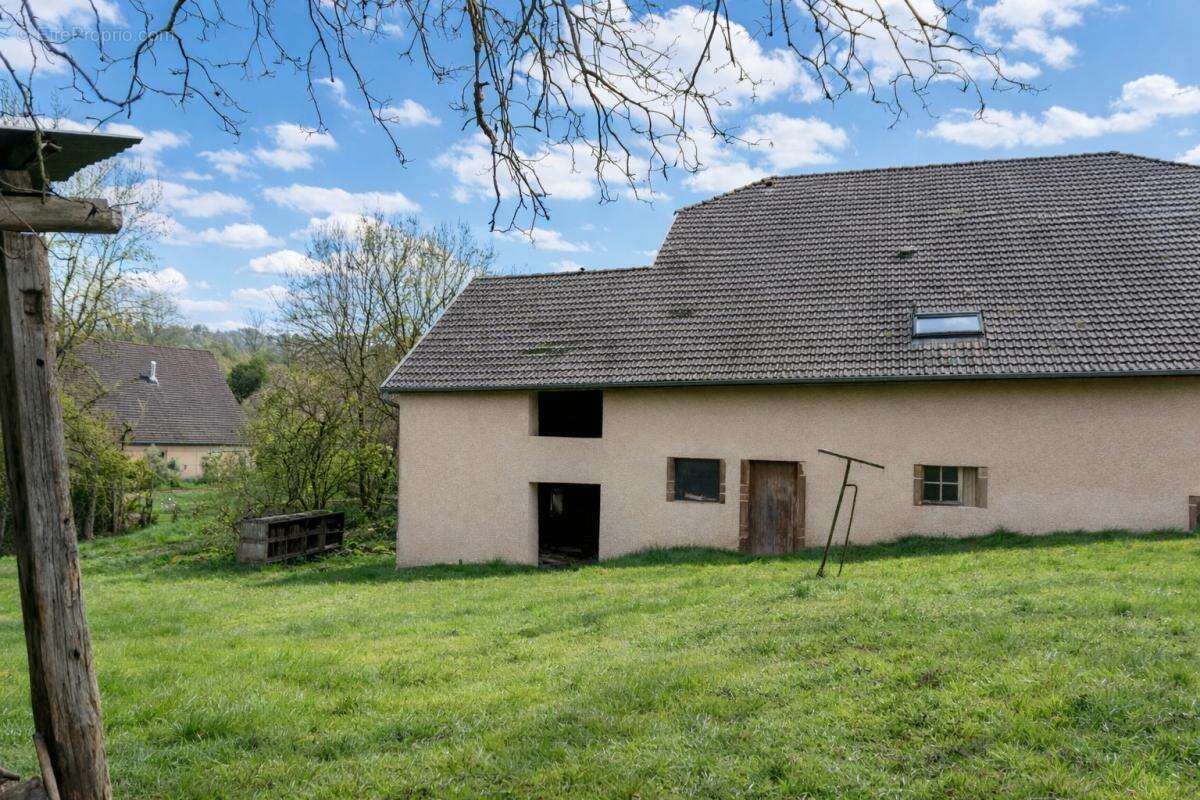 Maison à SAULNOT