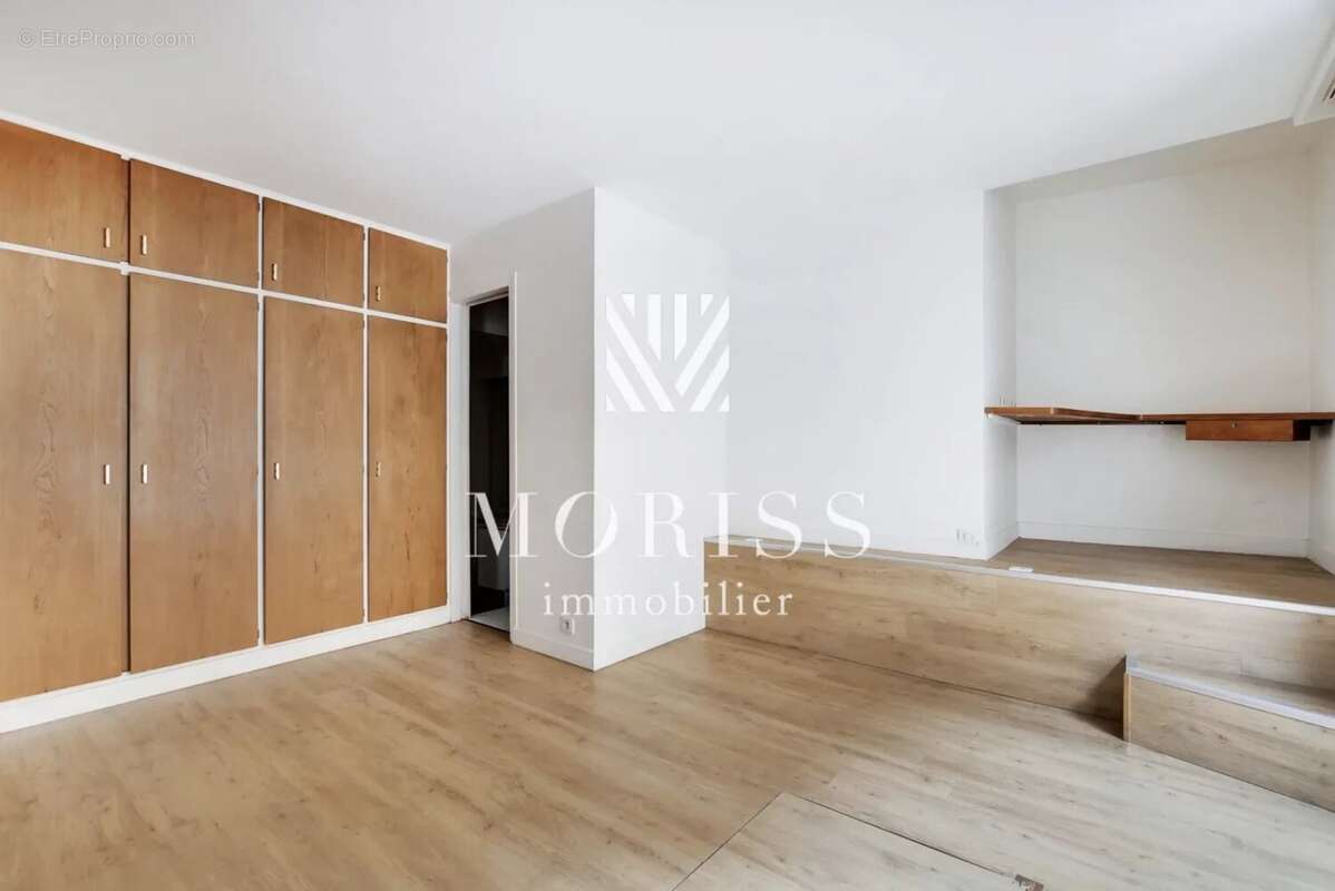 Appartement à CHARENTON-LE-PONT