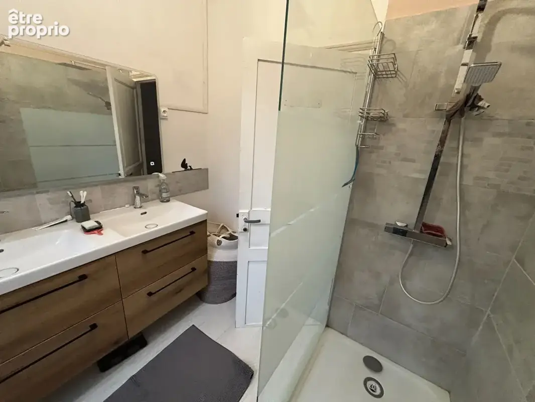 Maison de ville entièrement rénovée sur un terrain de 997m² - photo 6
