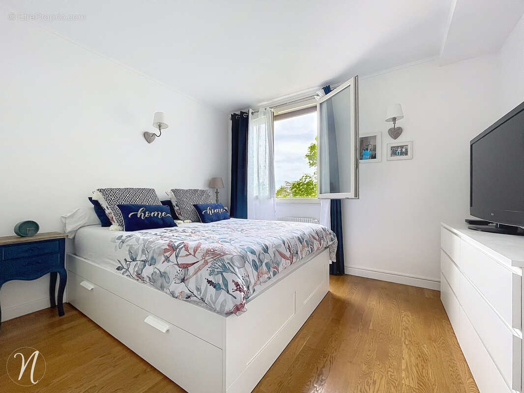 Appartement à SAINT-GENIS-LAVAL