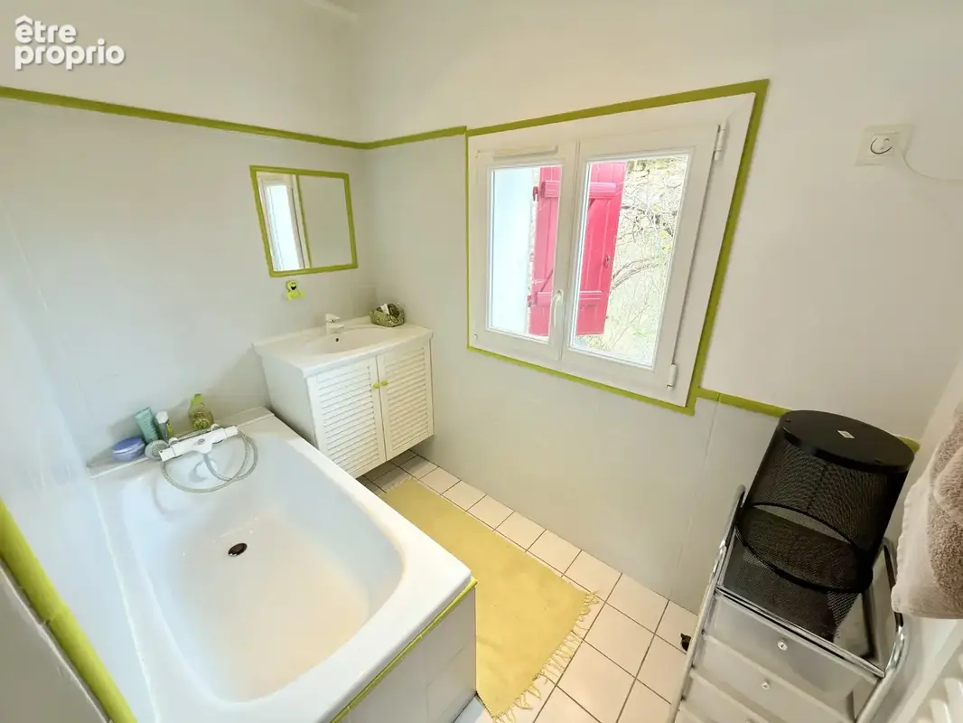 Argentières  Maison de caractère du XVIIIᵉ siècle avec piscine sur terrain arboré de 1 450 m2 - photo 12