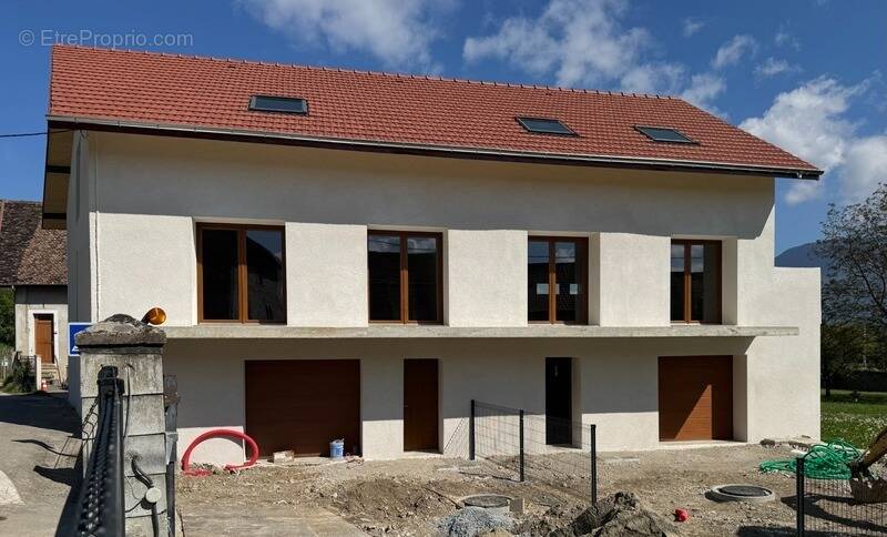 Maison à CHAPAREILLAN