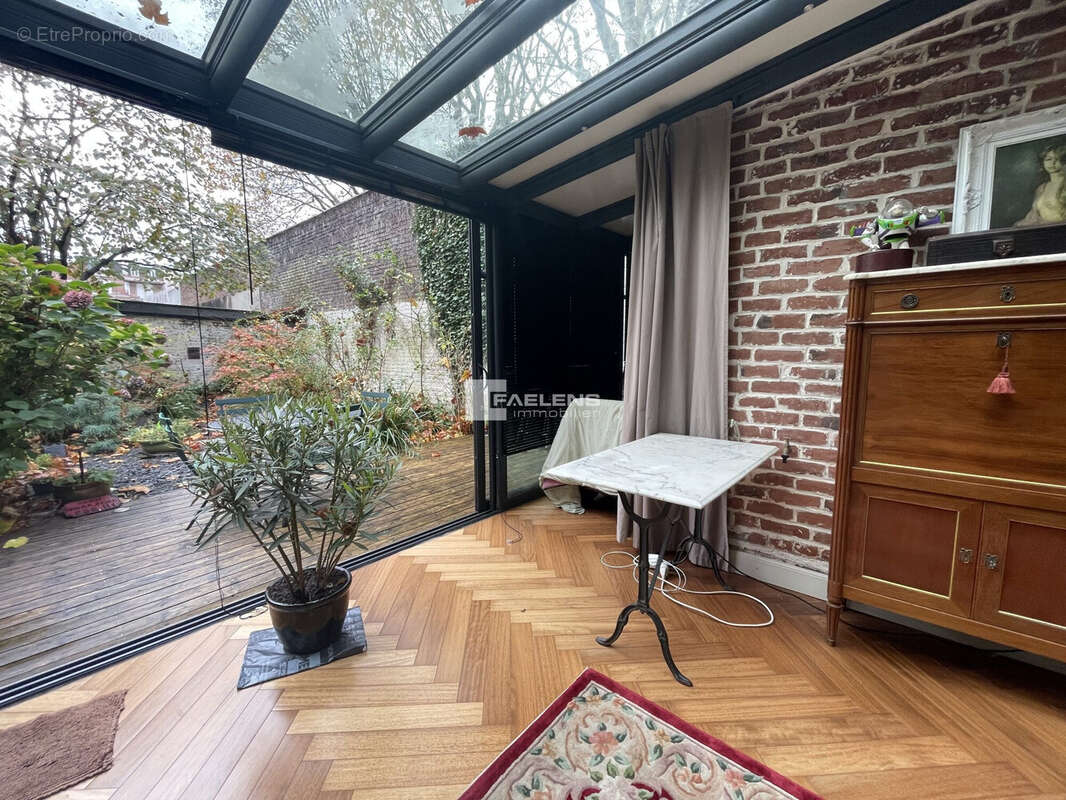 Appartement 78 m² à Lille  - photo 2