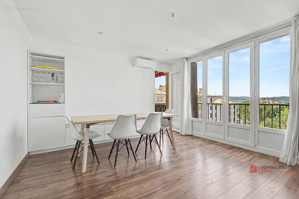 Appartement à AIX-EN-PROVENCE